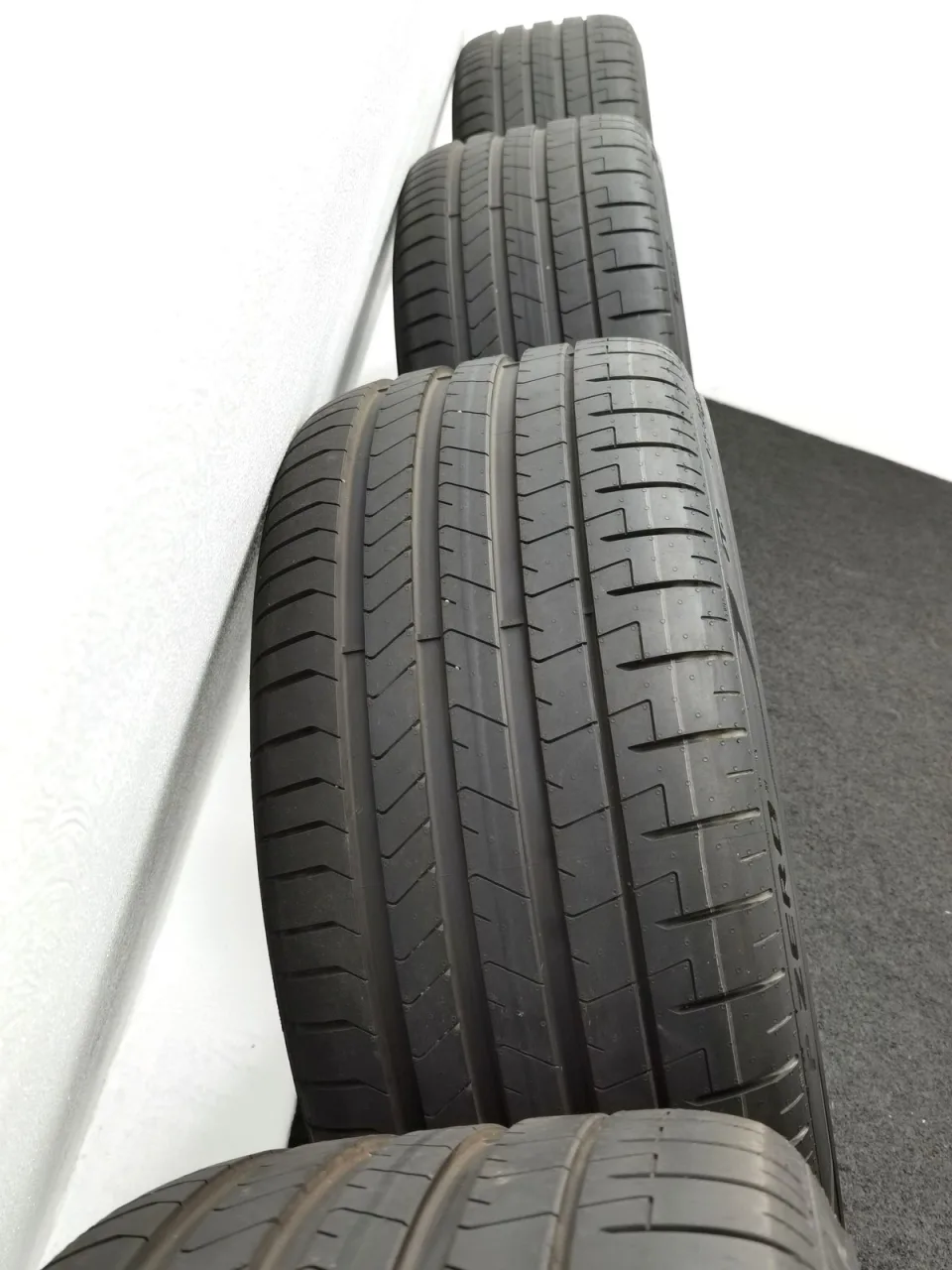 22 Zoll ABT Sportsline HR22 Dark smoke Sommerräder / Pirelli P-Zero PZ4 (AO) PNCS 285/30 R22 – Bild 2