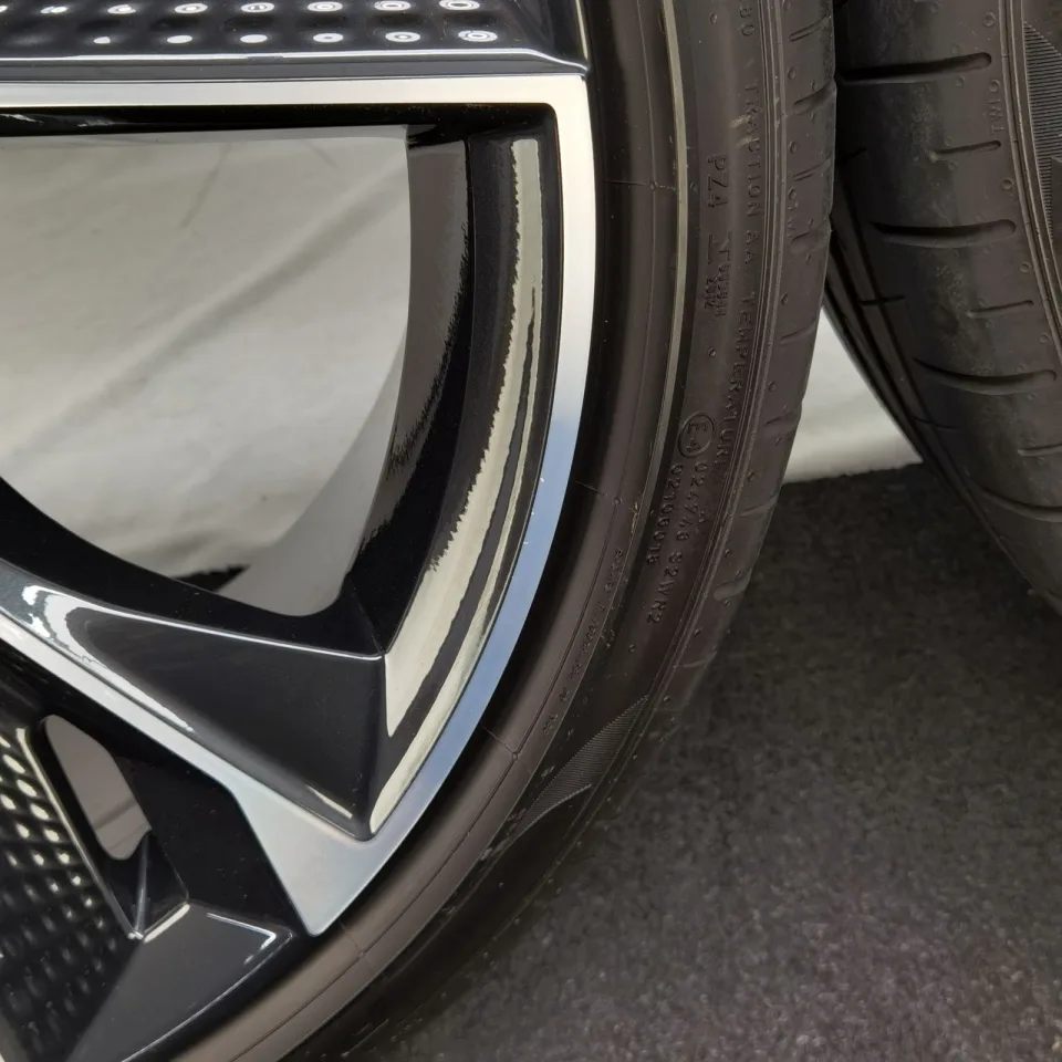 22 Zoll Audi 5-V-Speichen-Struktur Anthrazit glänzend, glanzgedreht Sommerräder / Pirelli P-Zero PZ4 (AO) PNCS 285/30 R22 – Bild 7