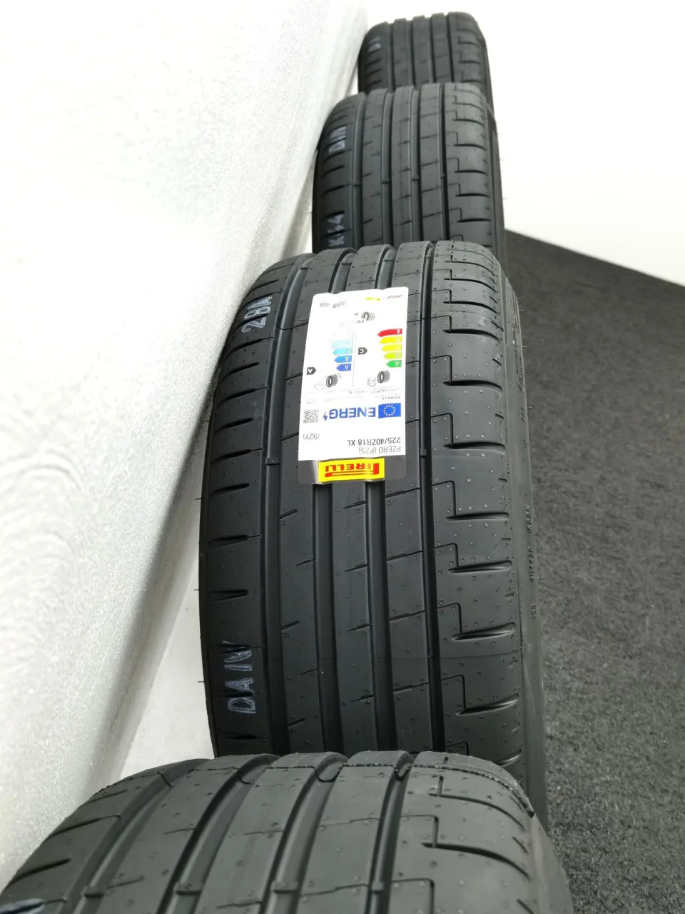 18 Zoll ABT Sportsline ER-C18 Matt black Sommerräder / Pirelli P Zero (PZ5) 225/40 R18 – Bild 5