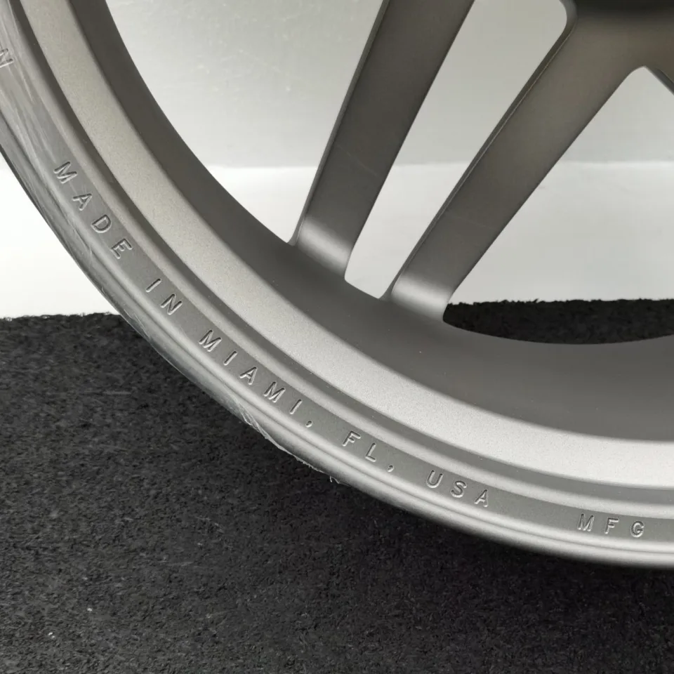 22 Zoll VOSSEN 5-Doppelspeichen Stealth grey, gebürstet Alufelgen – Bild 5