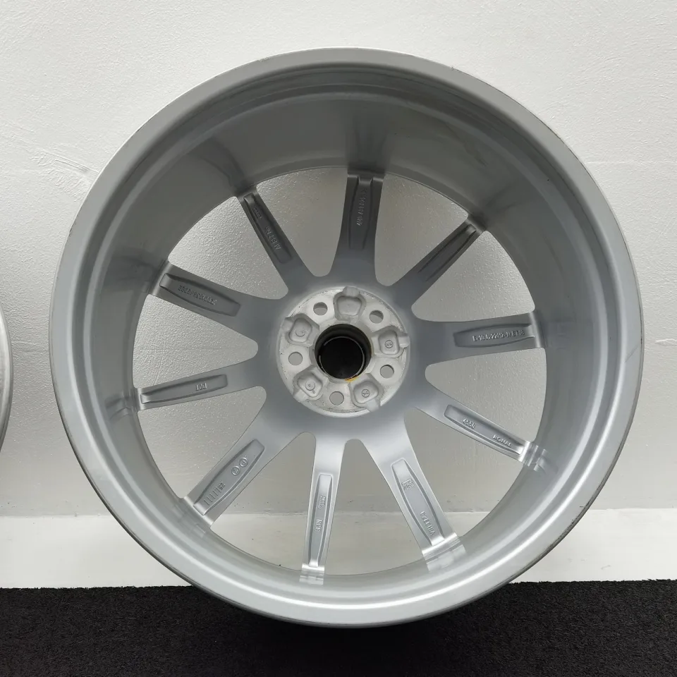 22 Zoll Audi 10-Speichen-Stern Silber Alufelgen – Bild 6