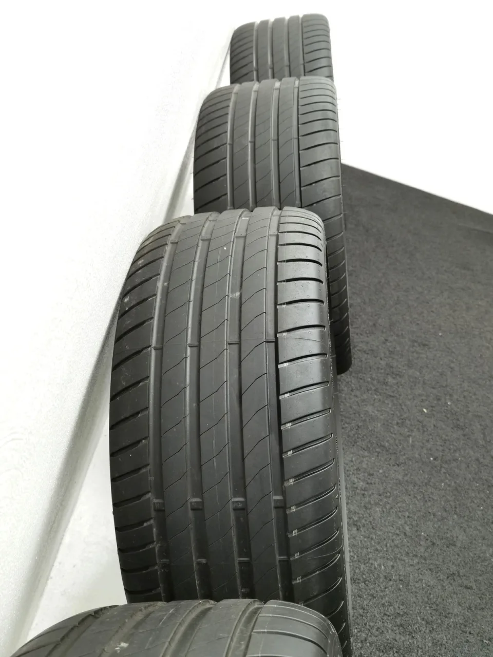 19 Zoll Audi 5-Y-Speichen Schwarz matt Sommerräder / Bridgestone Potenza Sport R2 Enliten 265/30 R19 – Bild 2