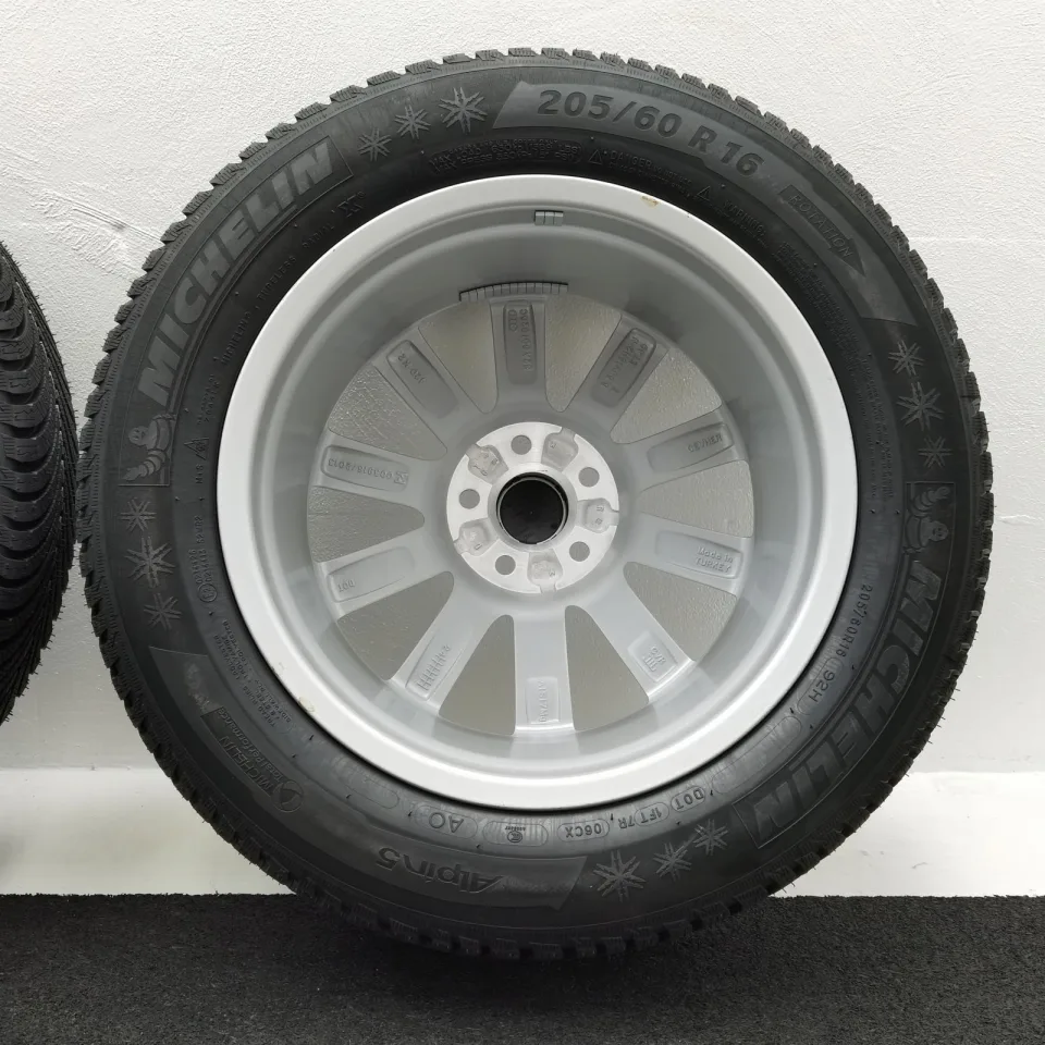 16 Zoll Audi 10-Speichen Silber Winterräder / Michelin Alpin 5 AO 205/60 R16 – Bild 7