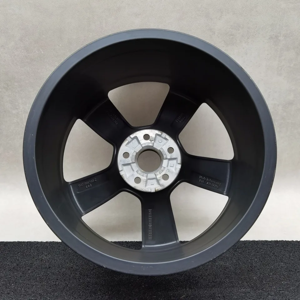 18 Zoll Audi 5-Arm-Rotor Schwarz, glanzgedreht Alufelge – Bild 5