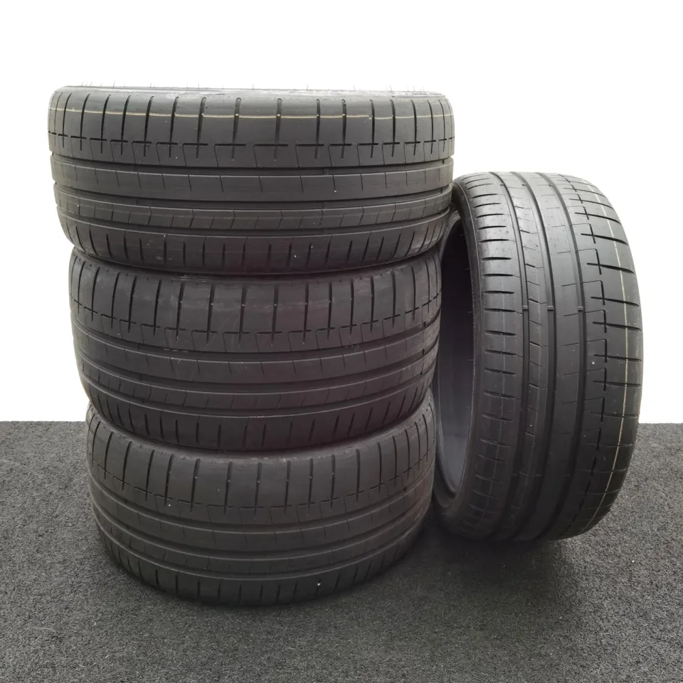 Pirelli P-Zero R (R1) 265/30 R19 Sommerreifen – Bild 1