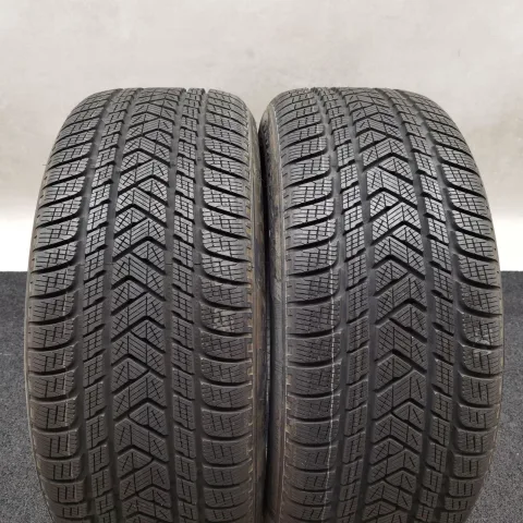 Pirelli Scorpion Winter MO 275/45 R21 Winterreifen