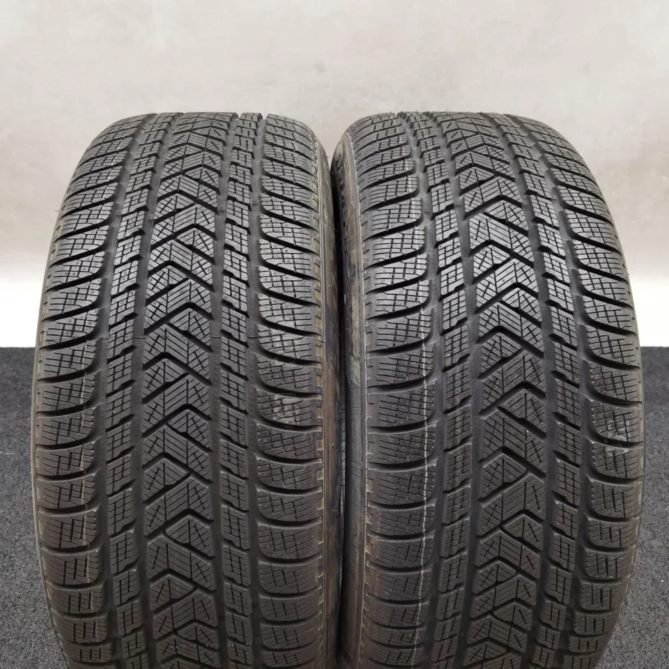 Pirelli Scorpion Winter MO 275/45 R21 Winterreifen – Bild 1