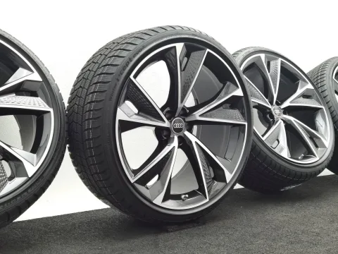 22 Zoll Audi 5-V-Speichen-Struktur Anthrazit glänzend, glanzgedreht Winterräder / Hankook Winter i*cept evo2 (AO) 285/30 R22