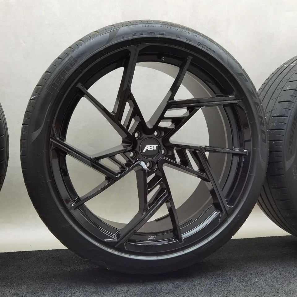 23 Zoll ABT Sportsline IR23 Glossy black Sommerräder / Pirelli P-Zero (PZ4) AO 295/35 R23 – Bild 6