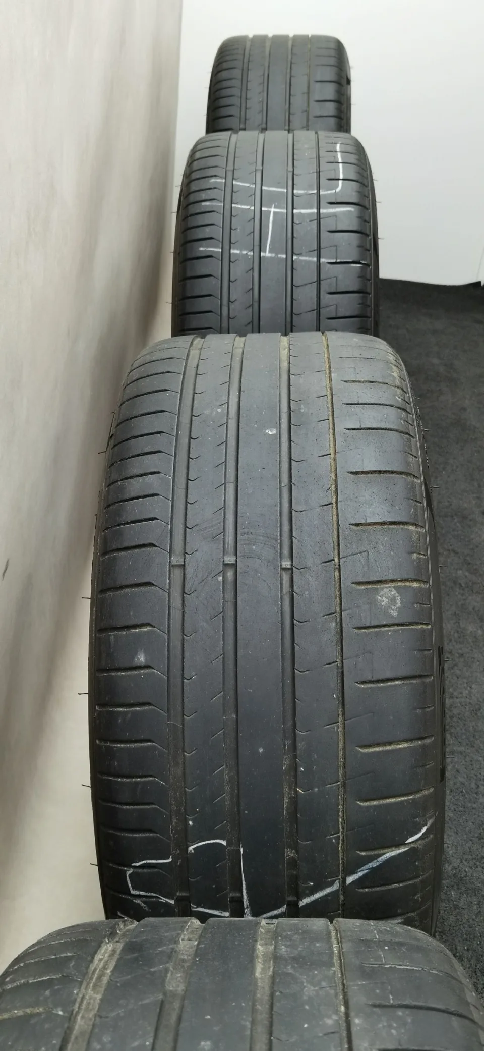 23 Zoll ABT Sportsline IR23 Glossy black Sommerräder / Pirelli P-Zero (PZ4) AO 295/35 R23 – Bild 3