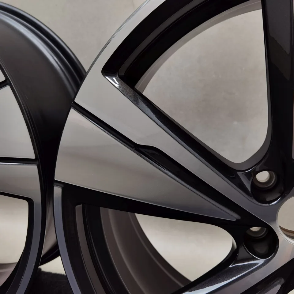 21 Zoll Audi 5-Arm-Split Schwarz metallic, glanzgedreht Alufelgen – Bild 14