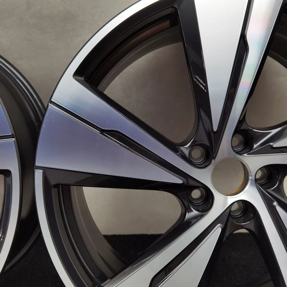 21 Zoll Audi 5-Arm-Split Schwarz metallic, glanzgedreht Alufelgen – Bild 13