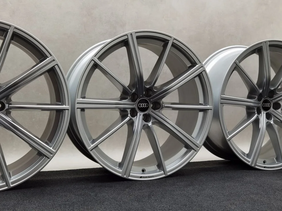 22 Zoll Audi 10-Speichen-Stern Silber Alufelgen – Bild 1