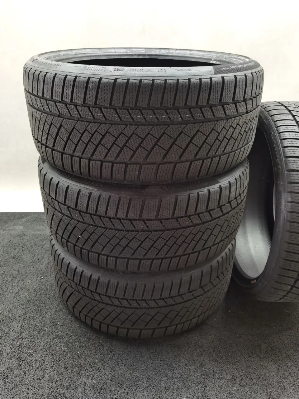 Continental ContiWinterContact TS 830 P 245/30 R20 Winterreifen – Bild 2