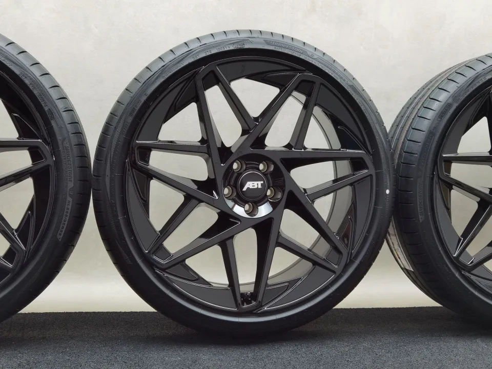 22 Zoll ABT Sportsline EVO22 Glossy black Sommerräder / Bridgestone Turanza 6 B-Silent HL 255/35 R22 – Bild 1
