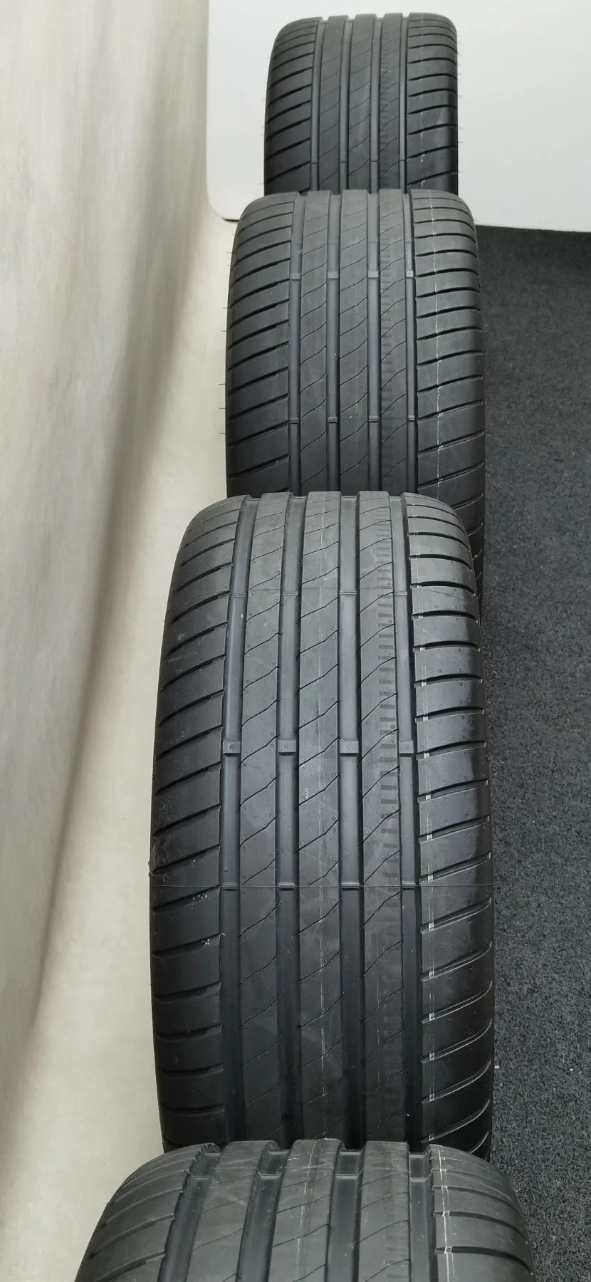 19 Zoll Audi 5-Y-Speichen Schwarz matt Sommerräder / Bridgestone Potenza Sport R2 Enliten 265/30 R19 – Bild 2