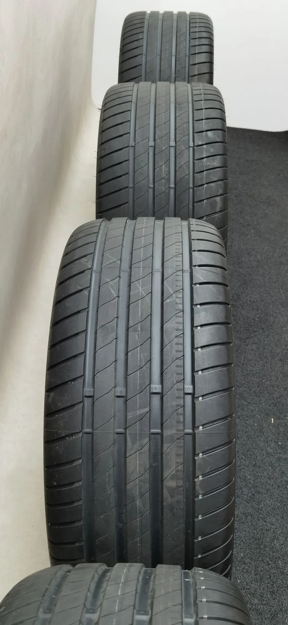 19 Zoll Audi 5-Y-Speichen Schwarz matt Sommerräder / Bridgestone Potenza Sport R2 Enliten 265/30 R19 – Bild 2