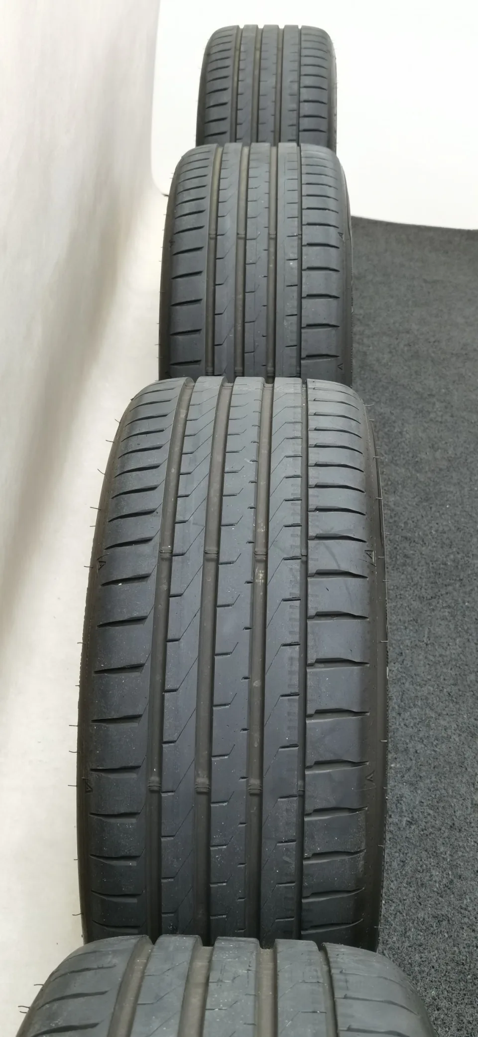 18 Zoll Audi 5-Doppelspeichen Graphitgrau, glanzgedreht Sommerräder / Falken Azenis FK520 (AO) 225/40 R18 – Bild 2