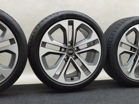 18 Zoll Audi 5-Doppelspeichen Graphitgrau, glanzgedreht Sommerräder / Falken Azenis FK520 (AO) 225/40 R18