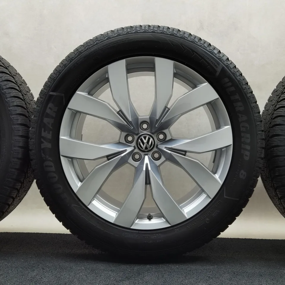 20 Zoll Volkswagen Montero Silber Winterräder / Goodyear Ultra Grip 8 Performance AO 285/45 R20 – Bild 4