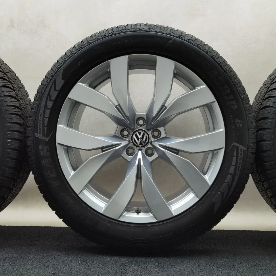 20 Zoll Volkswagen Montero Silber Winterräder / Goodyear Ultra Grip 8 Performance AO 285/45 R20 – Bild 5