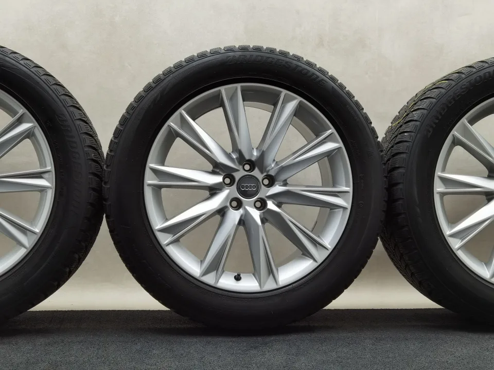 20 Zoll Audi 10-Speichen-Lamina Silber Winterräder / Bridgestone Blizzak LM-80 Evo AO 255/50 R20 – Bild 1