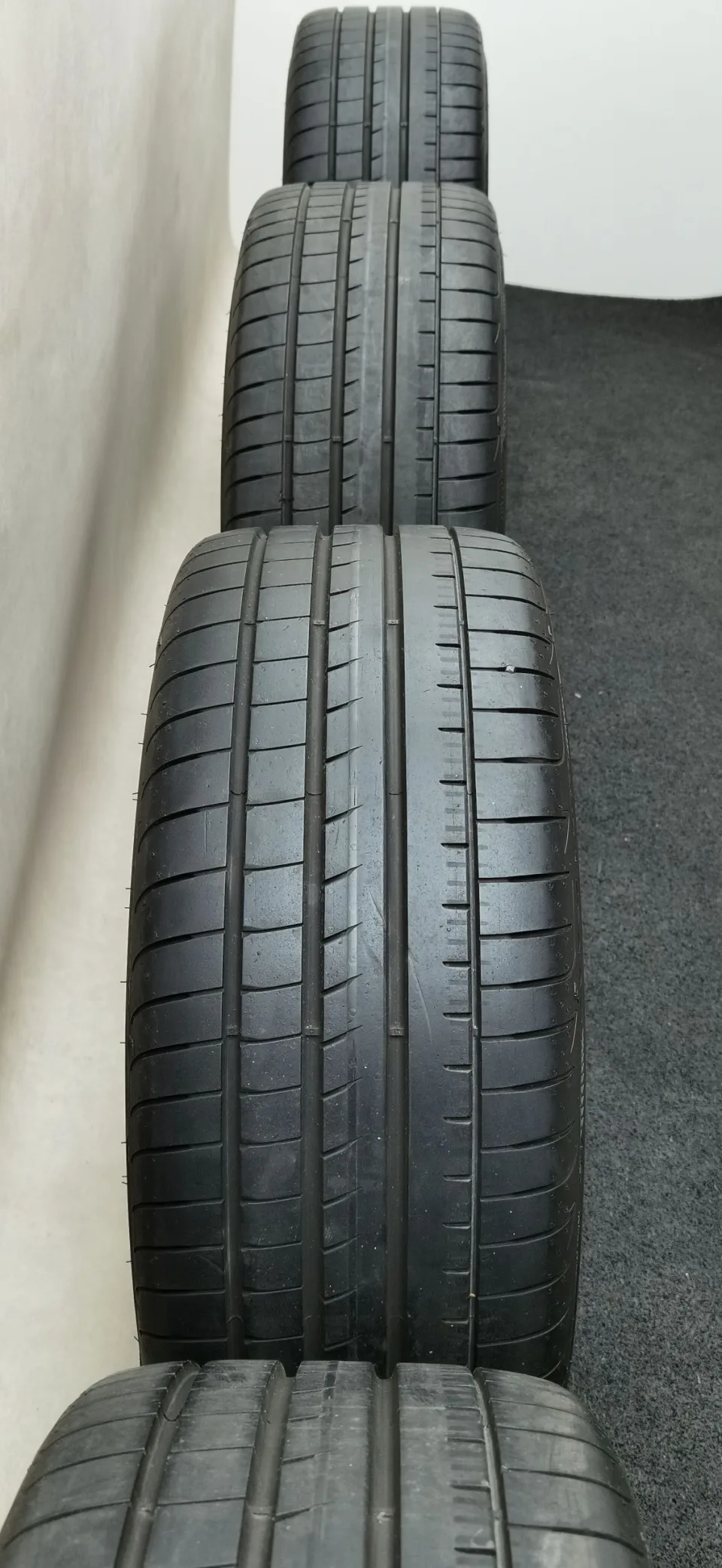 19 Zoll Volkswagen Adelaide Schwarz glänzend, glanzgedreht Sommerräder / Goodyear Eagle F1 Supersport 235/35 R19 – Bild 2