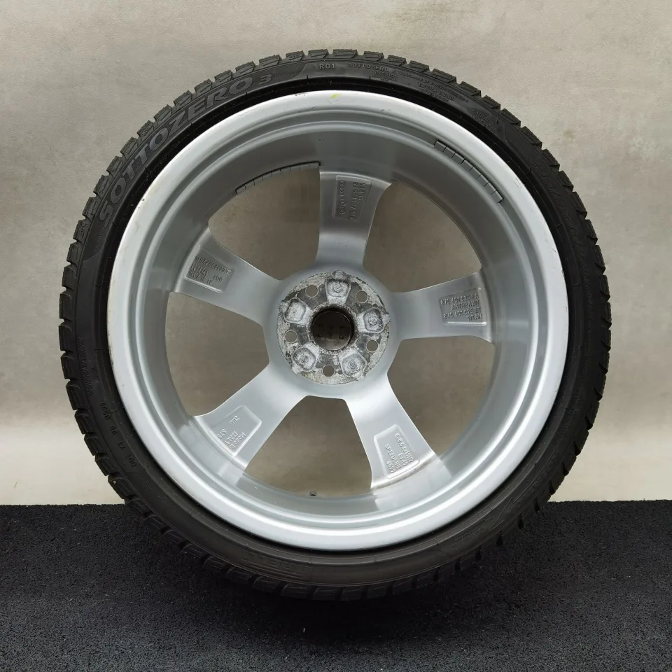 19 Zoll Audi 5-Arm-Rotor Silber Winterräder / Pirelli Winter Sottozero 3 (R01) 235/35 R19 – Bild 10