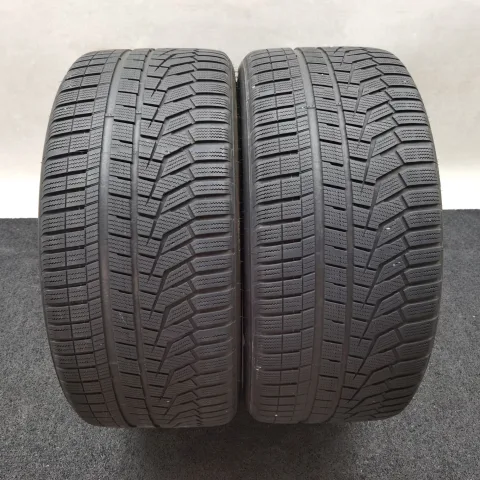 Hankook Winter i*cept evo2 SUV W320A AO 295/35 R23 Winterreifen