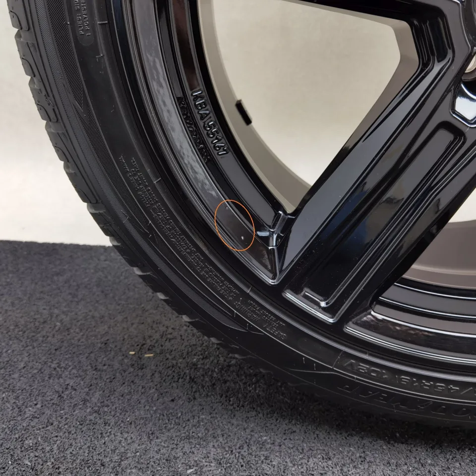 19 Zoll Dezent KG Schwarz glänzend Winterräder / Goodyear Ultragrip Performance + 245/45 R19 – Bild 5