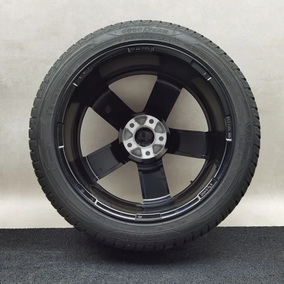 19 Zoll Dezent KG Schwarz glänzend Winterräder / Goodyear Ultragrip Performance + 245/45 R19 – Bild 11