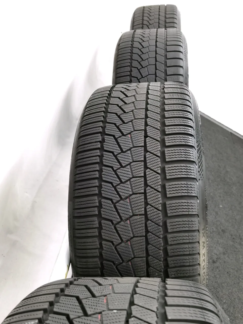 22 Zoll Audi 5-V-Speichen-Trapez Anthrazit glänzend, glanzgedreht Winterräder / Continental WinterContact TS 860 S (AO) 285/30 R22 – Bild 3