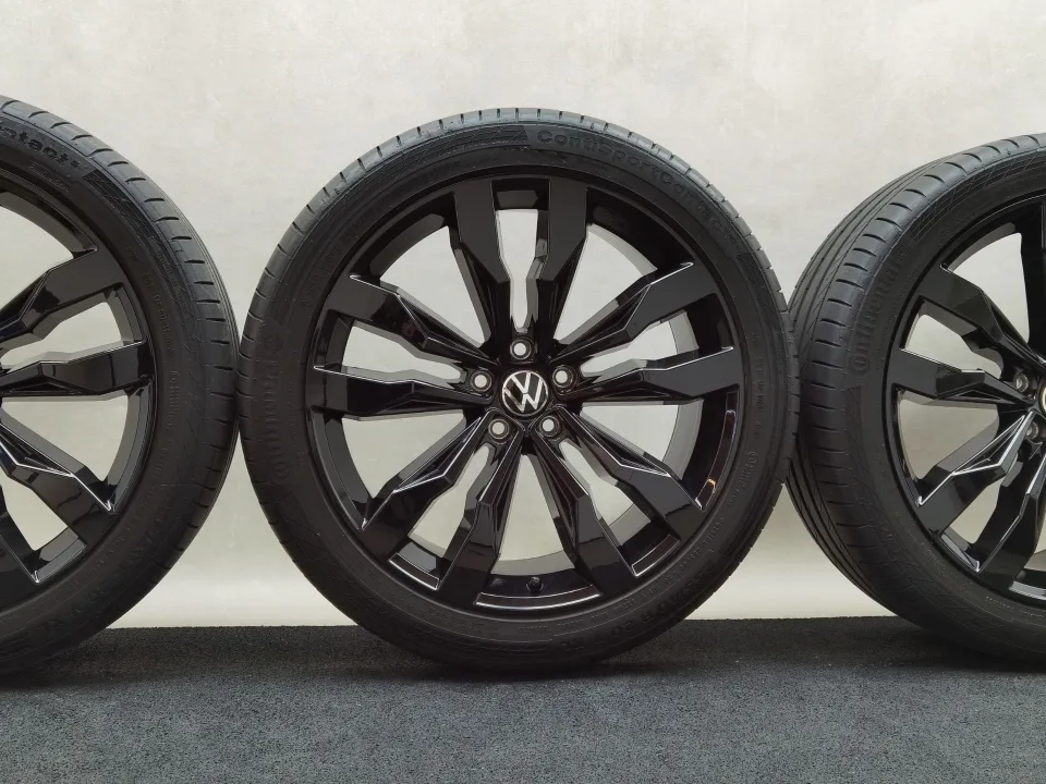 20 Zoll Volkswagen Suzuka Schwarz glänzend Sommerräder / Continental ContiSportContact 5 (ContiSeal) 255/40 R20 – Bild 1
