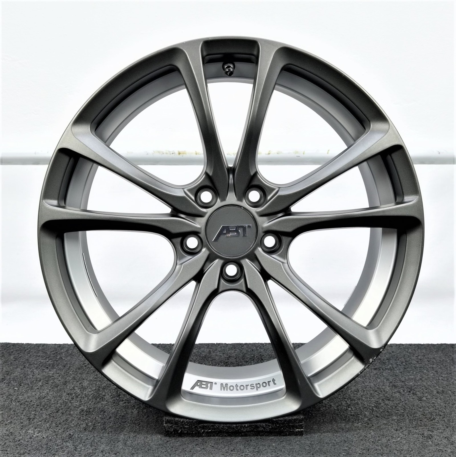 18 Zoll ABT Sportsline ER-C18 Gun metal, glanzgedreht Alufelge