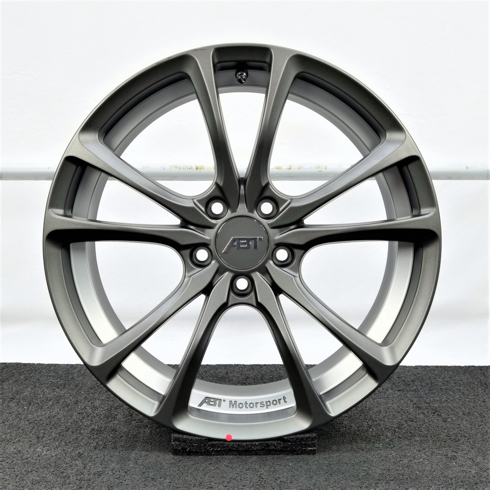 18 Zoll ABT Sportsline ER-C18 Gun metal, glanzgedreht Alufelge