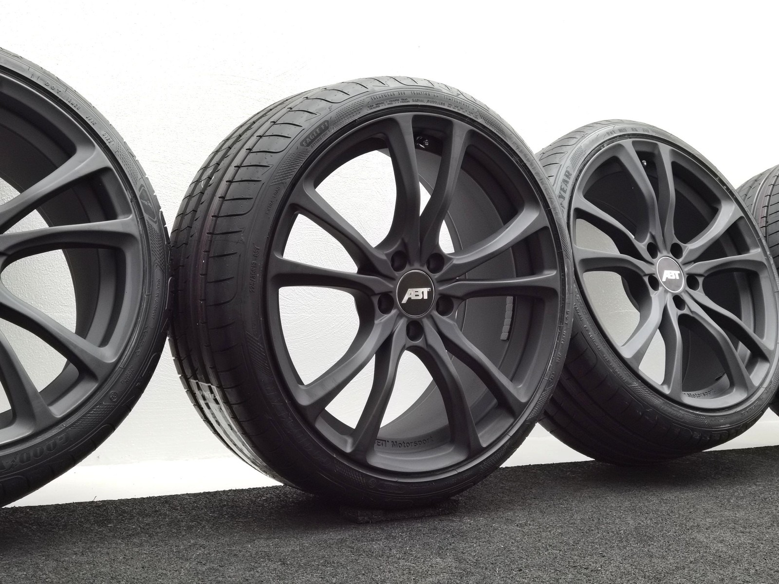 19 Zoll ABT Sportsline ER-C19 Matt black Sommerräder / Goodyear Eagle F1 Asymmetric 5 225/35 R19