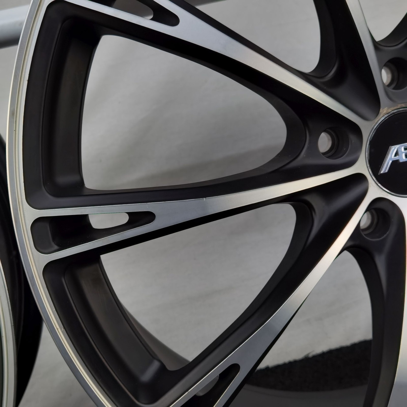 20 Zoll ABT Sportsline GR20 Matt black, glanzgedreht Alufelgen – Bild 8