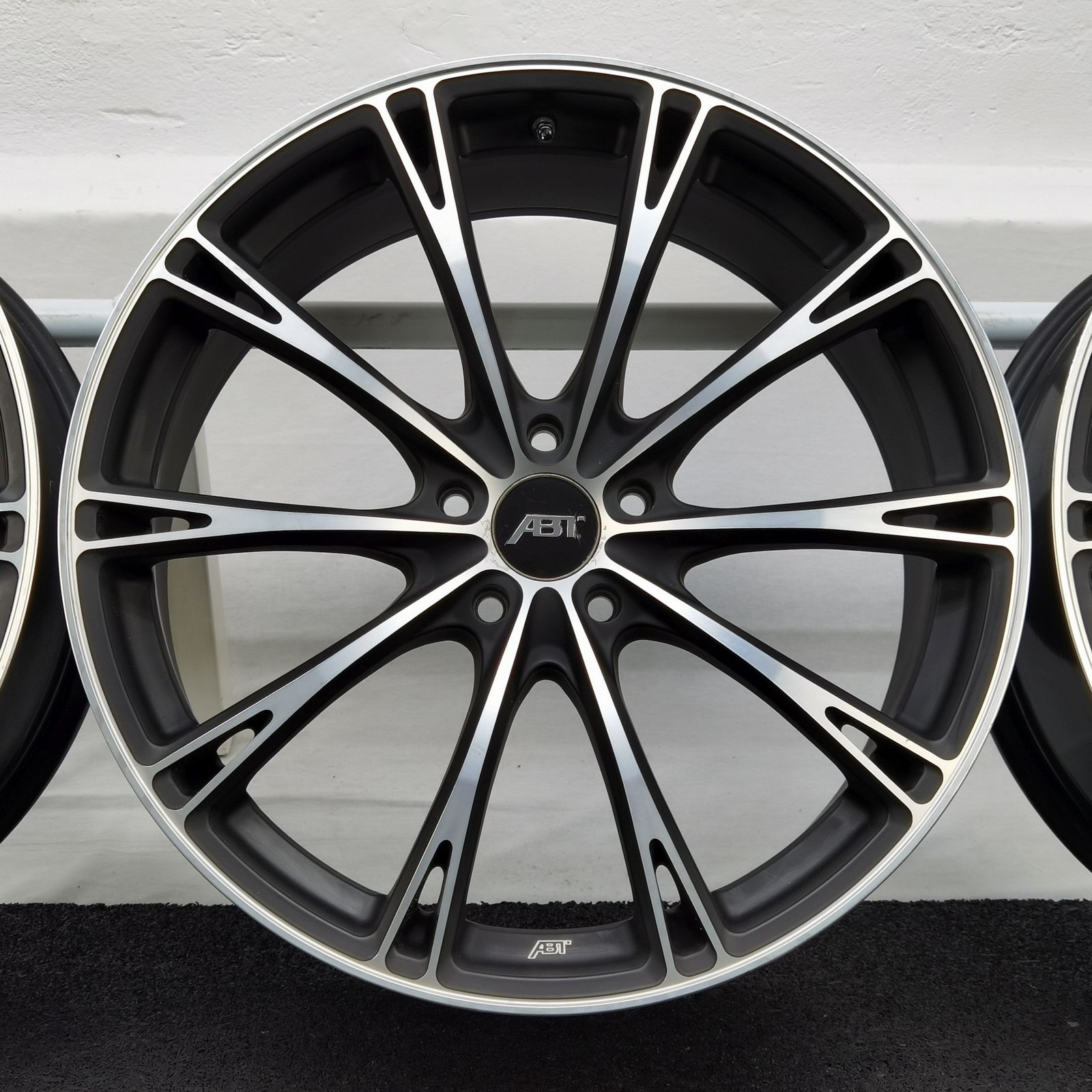 20 Zoll ABT Sportsline GR20 Matt black, glanzgedreht Alufelgen – Bild 9