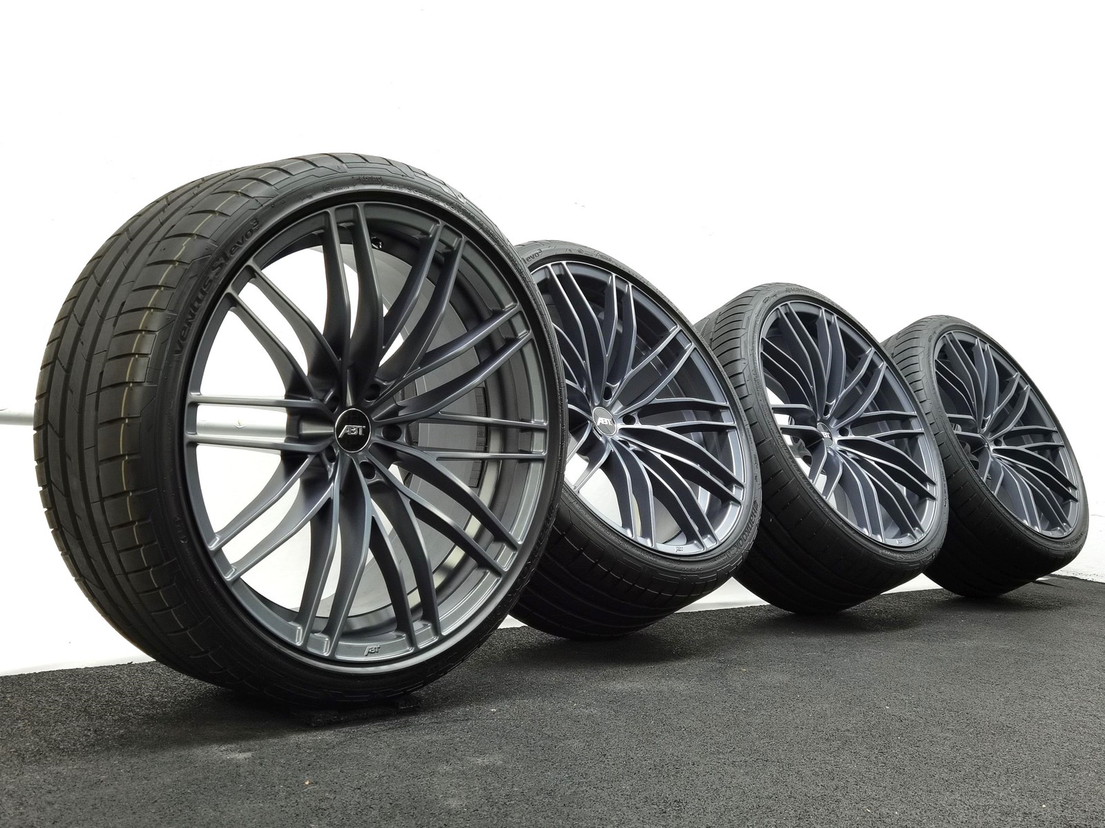 22 Zoll ABT Sportsline HR22 Dark smoke Sommerräder / Hankook Ventus S1 evo3 (soundabsorber) (AO) 285/30 R22 – Bild 2