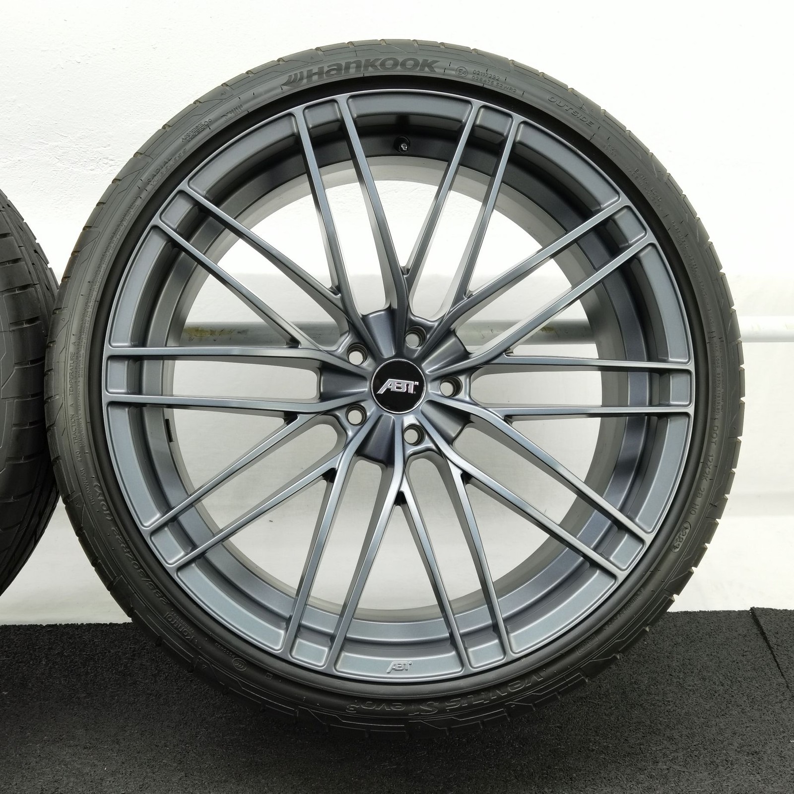 22 Zoll ABT Sportsline HR22 Dark smoke Sommerräder / Hankook Ventus S1 evo3 (soundabsorber) (AO) 285/30 R22 – Bild 8