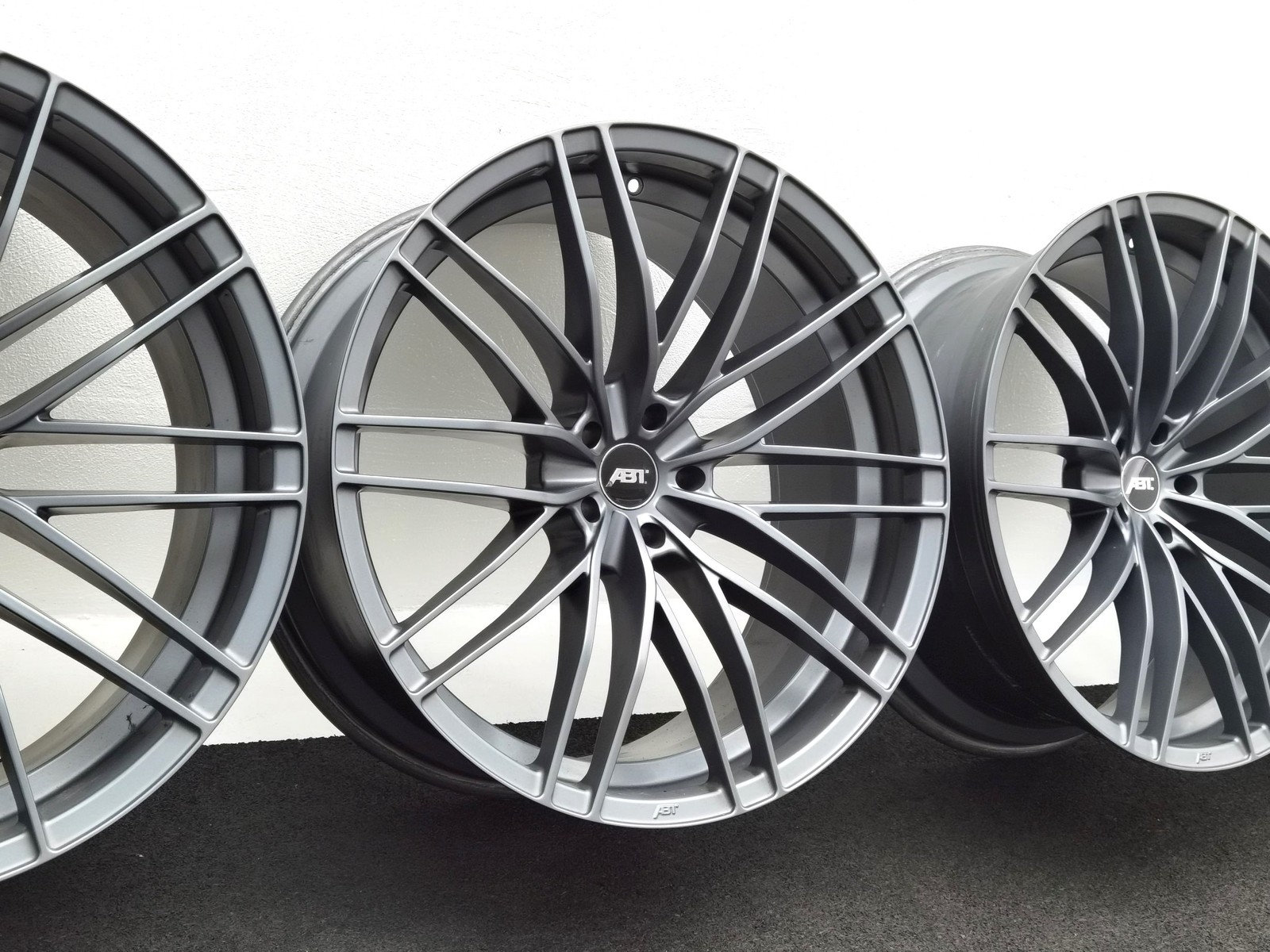 22 Zoll ABT Sportsline HR22 Dark smoke Alufelgen
