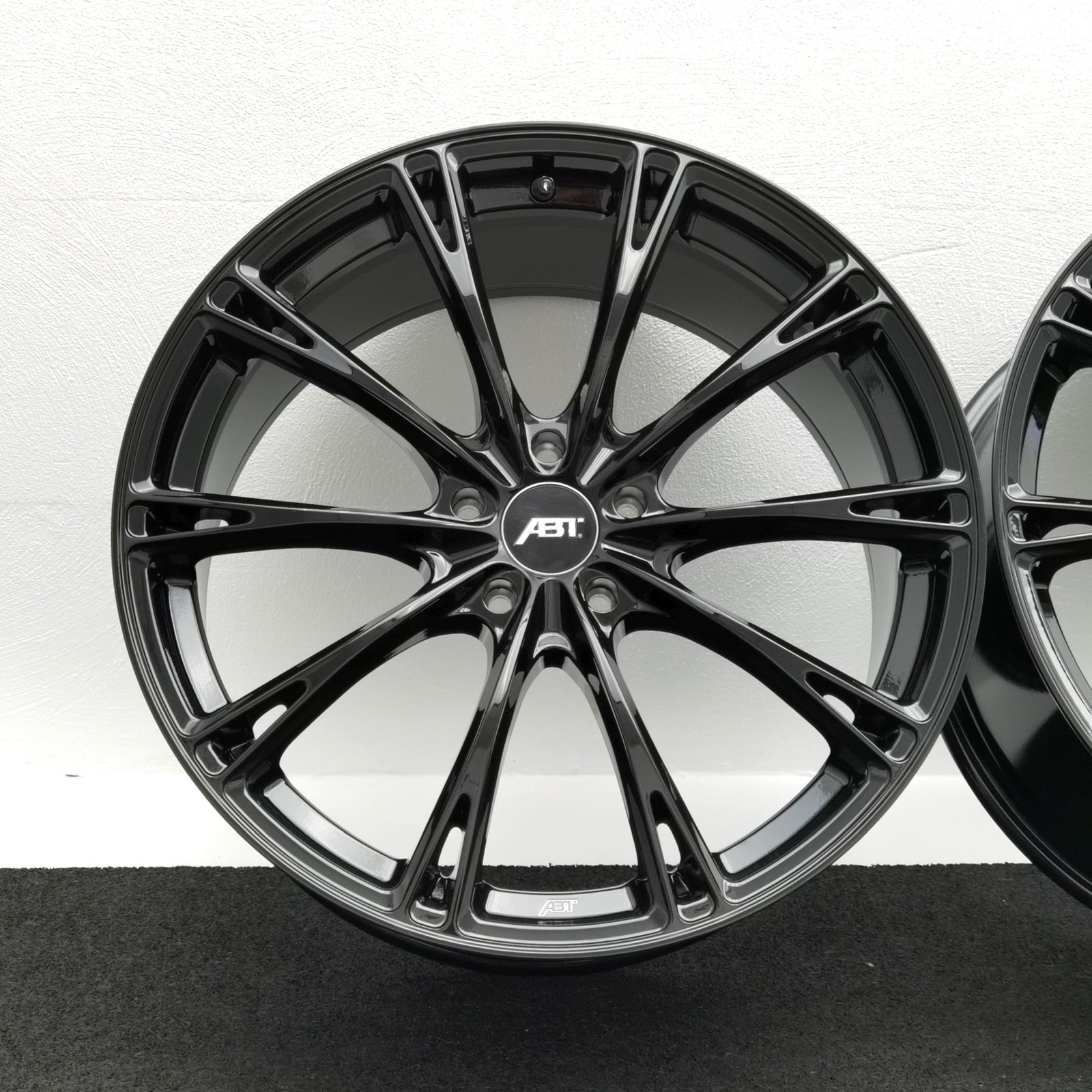 20 Zoll ABT Sportsline GR20 Glossy black Alufelgen – Bild 2