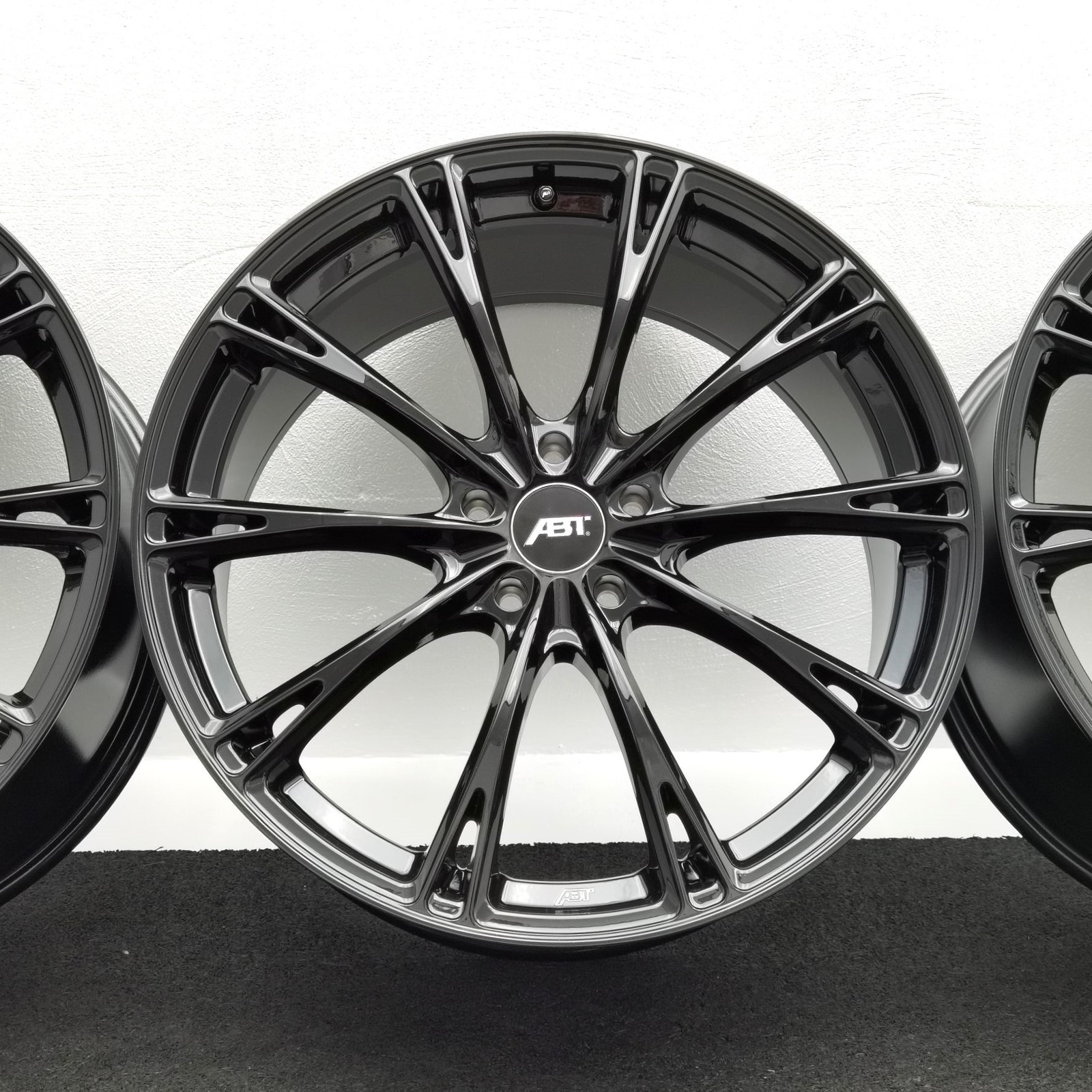 20 Zoll ABT Sportsline GR20 Glossy black Alufelgen – Bild 3