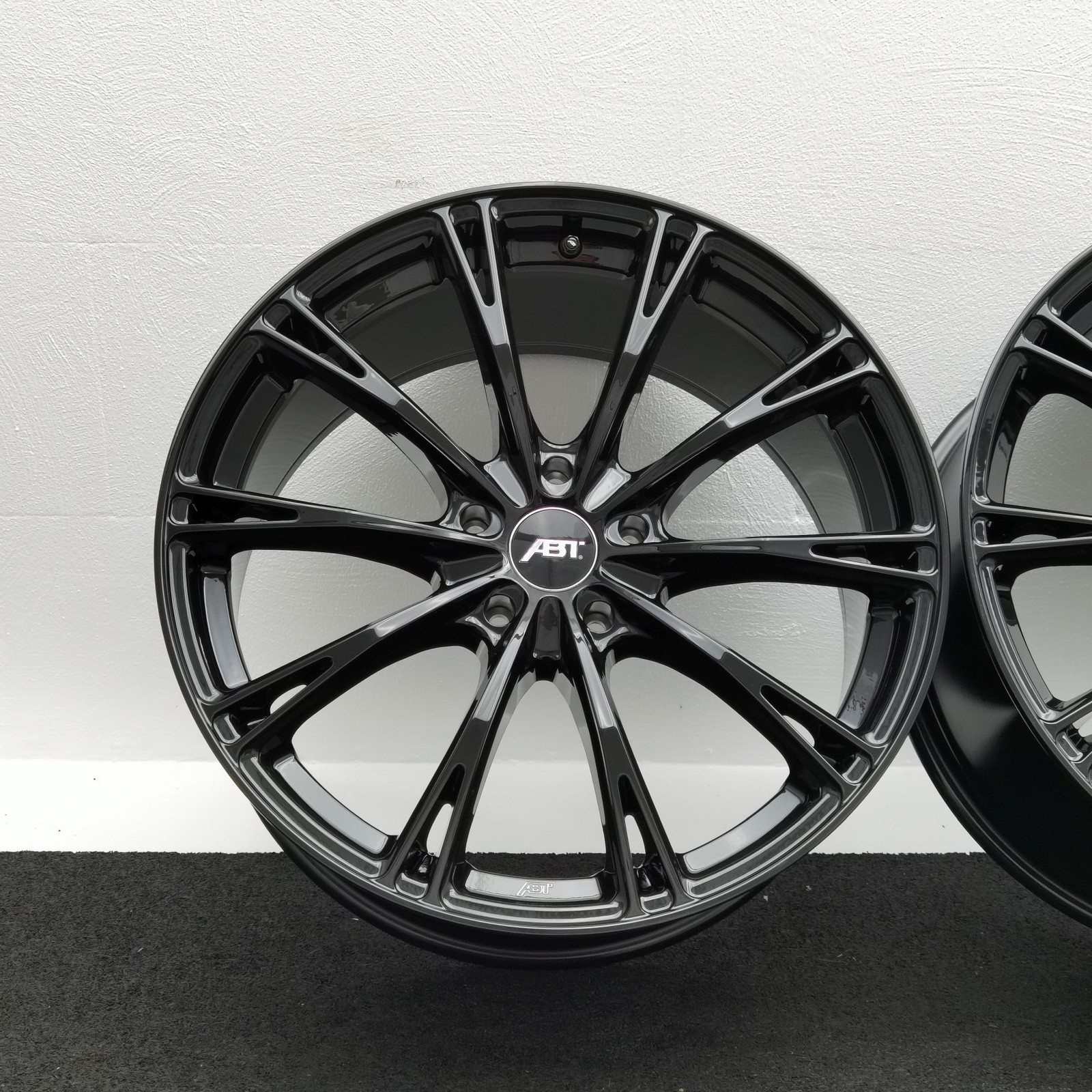 20 Zoll ABT Sportsline GR20 Glossy black Alufelgen – Bild 2
