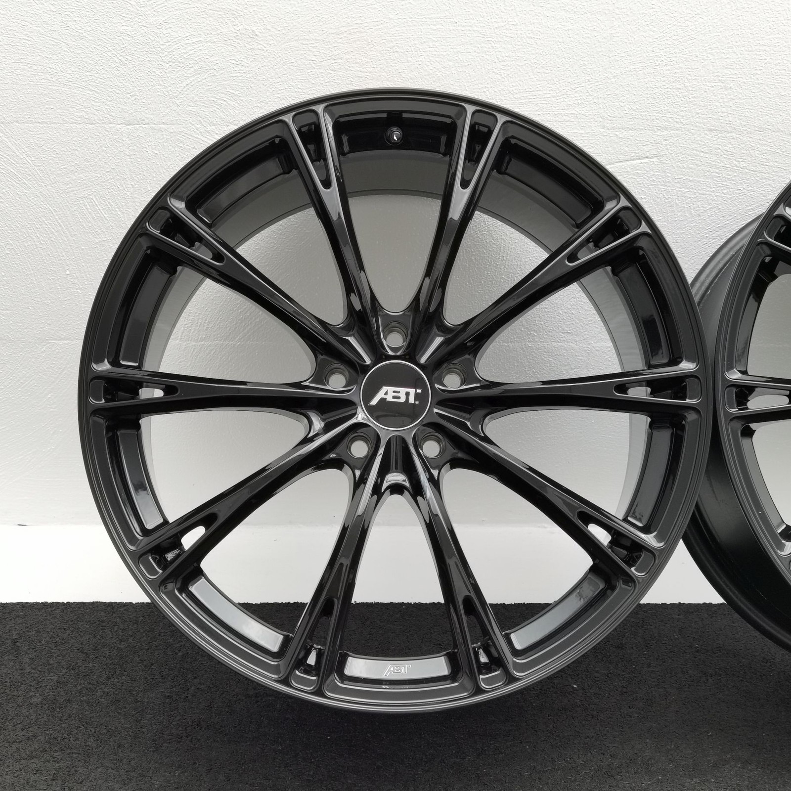 20 Zoll ABT Sportsline GR20 Glossy black Alufelgen – Bild 2