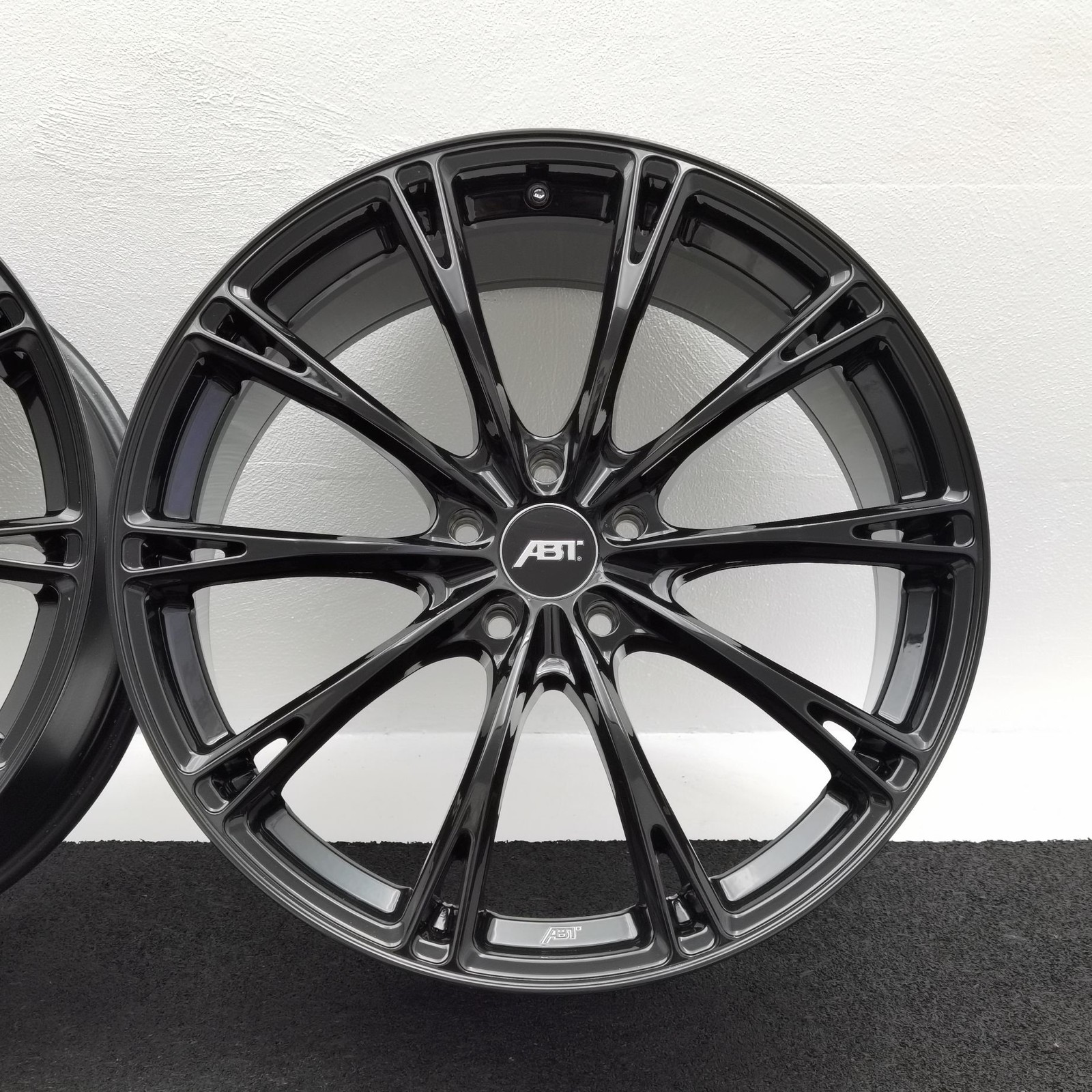 20 Zoll ABT Sportsline GR20 Glossy black Alufelgen – Bild 5