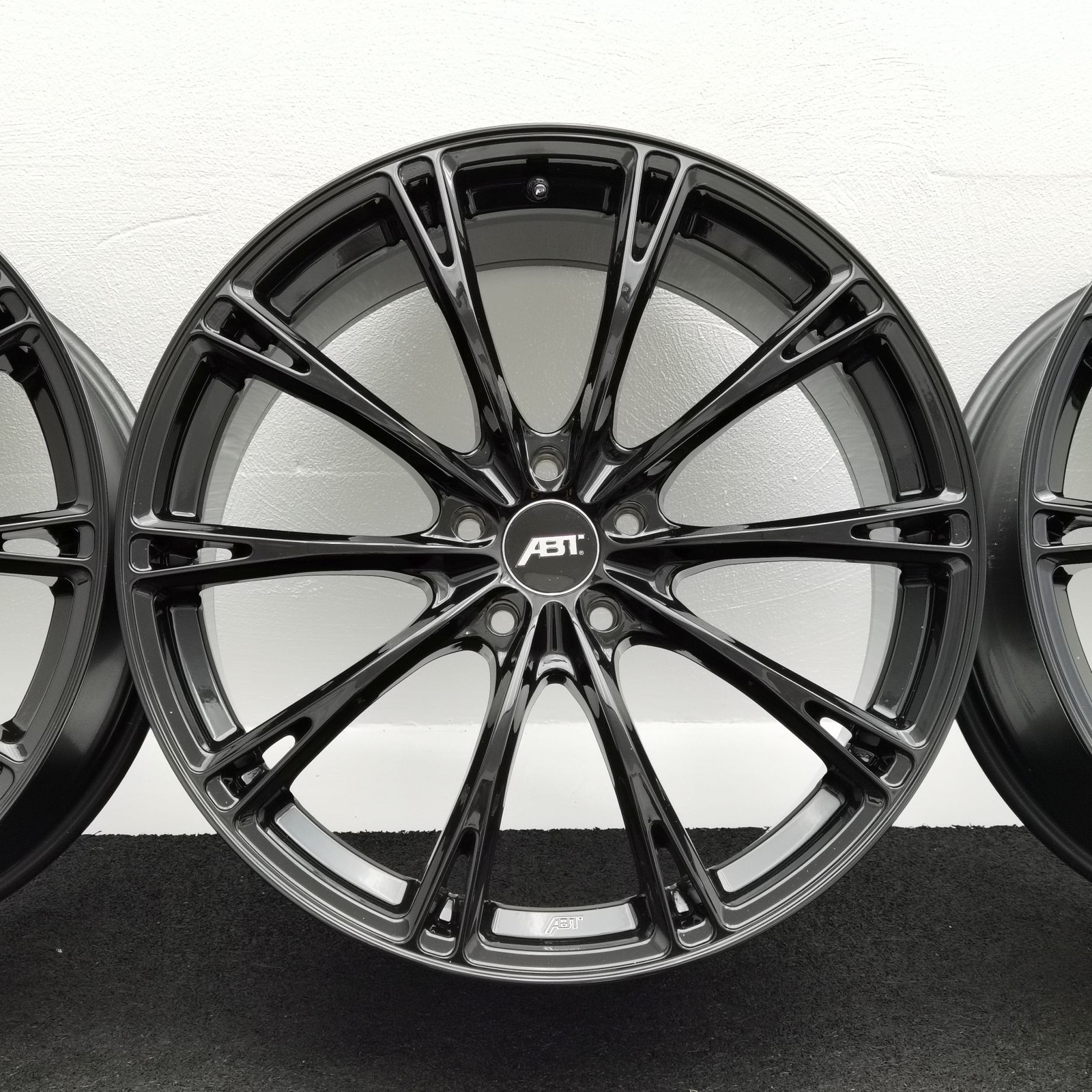 20 Zoll ABT Sportsline GR20 Glossy black Alufelgen – Bild 3