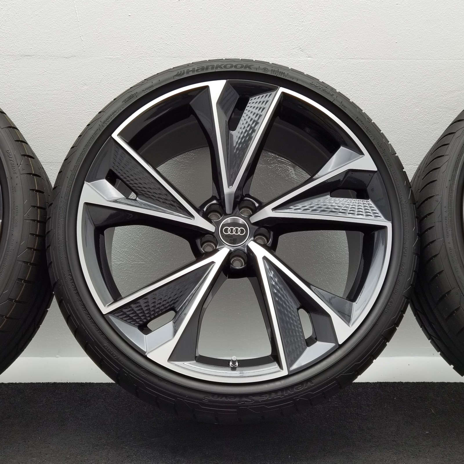 22 Zoll Audi 5-V-Speichen-Struktur Anthrazit glänzend, glanzgedreht Sommerräder / Hankook Ventus S1 evo3 (soundabsorber) (AO) 285/30 R22 – Bild 5
