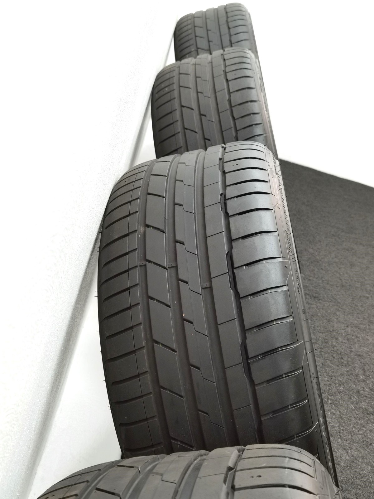 22 Zoll Audi 5-V-Speichen-Trapez Titan matt, glanzgedreht Sommerräder / Hankook Ventus S1 evo3 (soundabsorber) (AO) 285/30 R22 – Bild 2