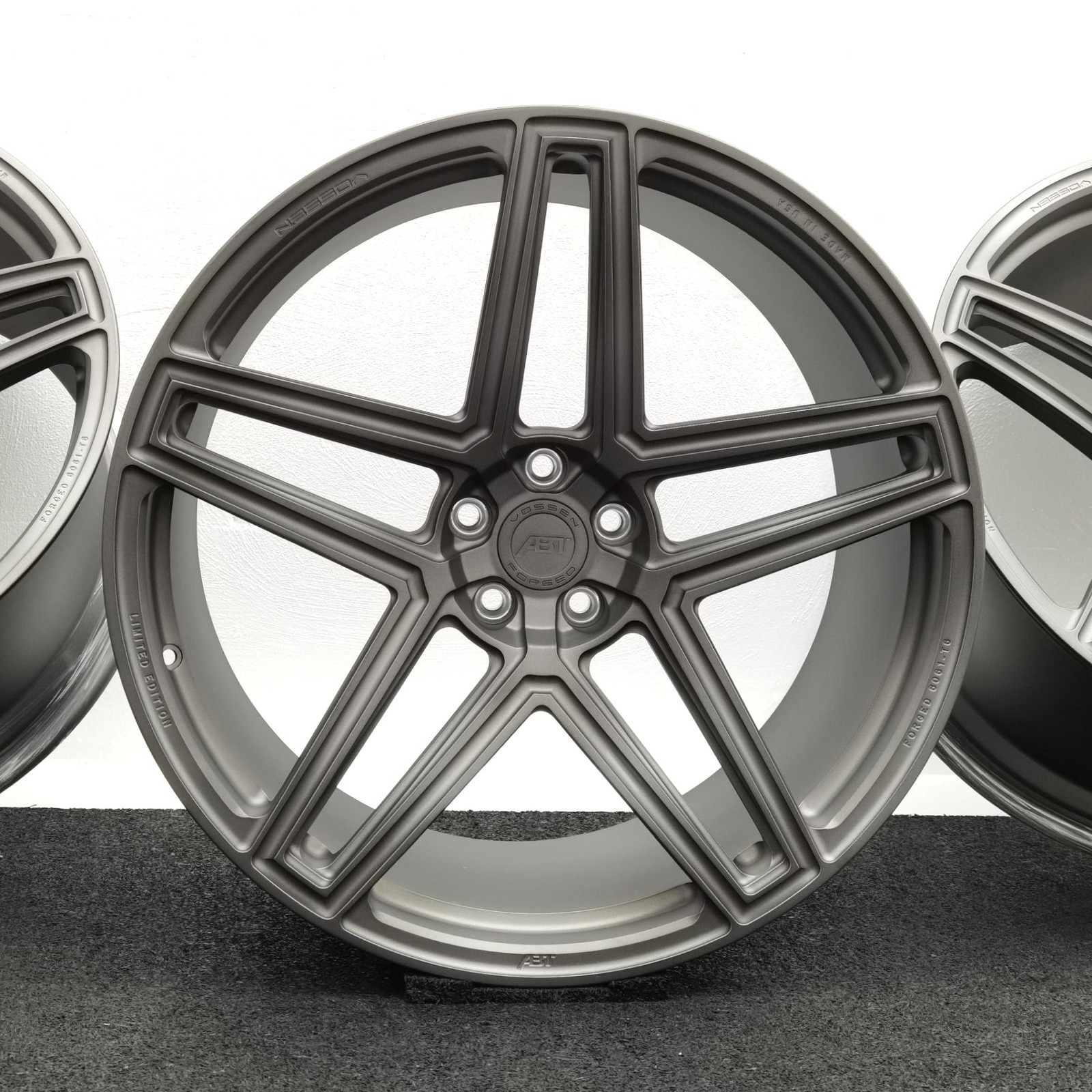 22 Zoll VOSSEN 5-Doppelspeichen Stealth grey, gebürstet Alufelgen – Bild 3